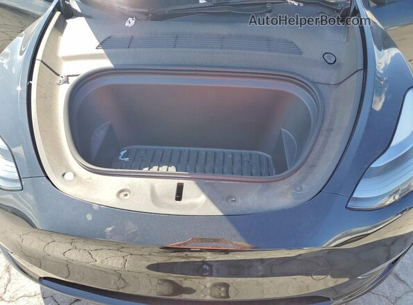 7SAYGDED8RF230355 2024 TESLA MODEL Black Widok wnętrza z tyłu