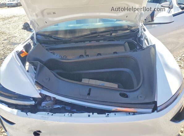 7SAYGDED8TF670101 2026 TESLA MODEL White ძრავის განყოფილების ხედი