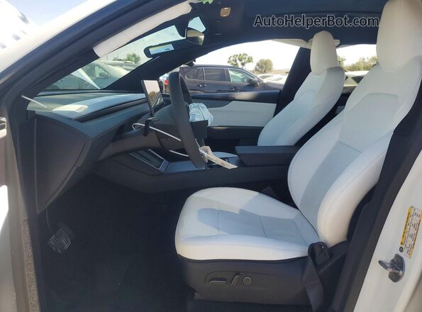 7SAYGDED8TF670101 2026 TESLA MODEL White წინა სალონის ხედი