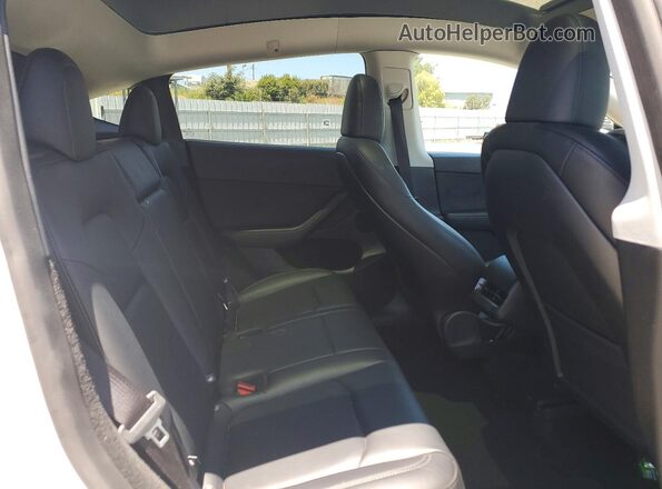7SAYGDED9SF229317 2025 TESLA MODEL Белый Вид задних сидений