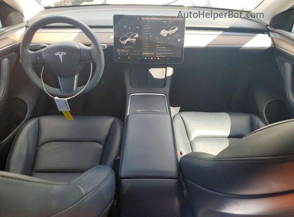 7SAYGDED9SF229317 2025 TESLA MODEL Белый Вид панели приборов