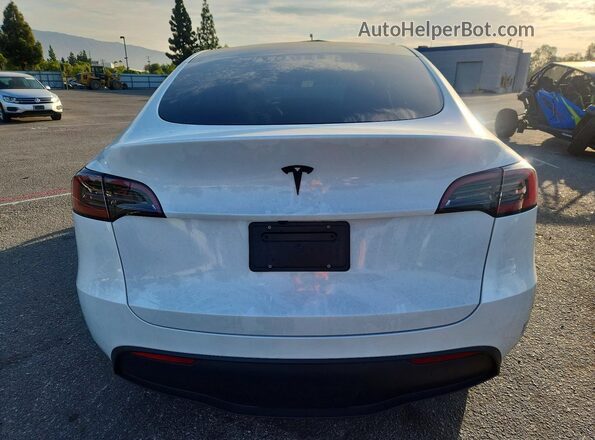 7SAYGDED9SF311547 2025 TESLA MODEL White უკანა ხედი