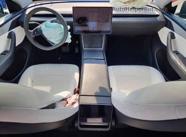 7SAYGDED9TA446994 2026 TESLA MODEL Blue წინა პანელის ხედი