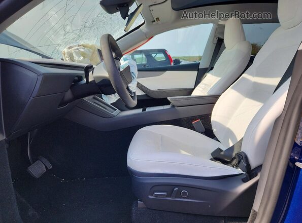 7SAYGDED9TA446994 2026 TESLA MODEL Blue წინა სალონის ხედი