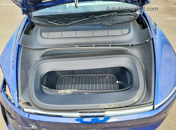 7SAYGDED9TA446994 2026 TESLA MODEL Blue უკანა სალონის ხედი