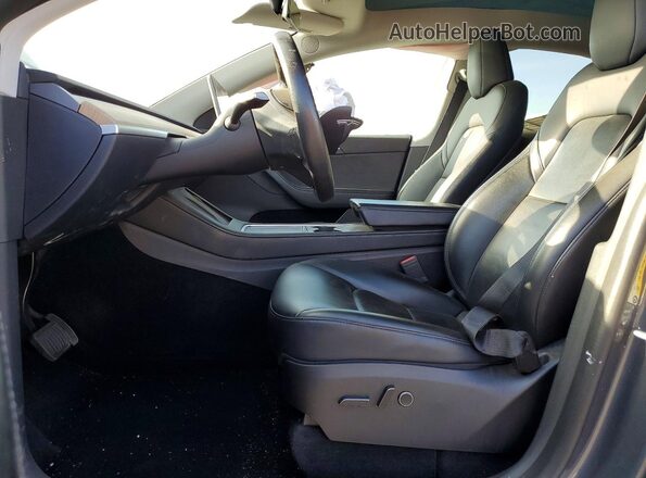 7SAYGDEE0PA030475 2023 TESLA MODEL Charcoal წინა სალონის ხედი