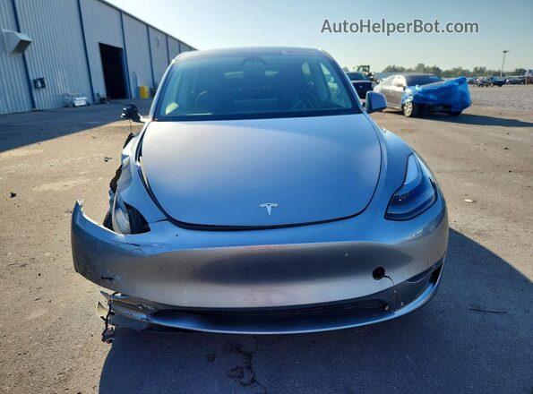 7SAYGDEE0RA299790 2024 TESLA MODEL Silver წინა ხედი