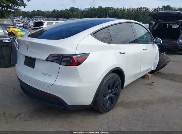 7SAYGDEE0RF152663 2024 TESLA MODEL Y Белый Задняя правая четверть