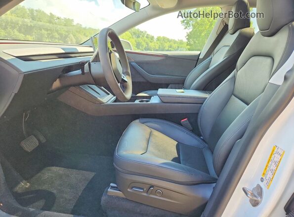 7SAYGDEE0TA448500 2026 TESLA MODEL White Вид салону спереду