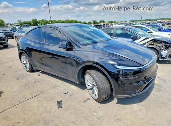 7SAYGDEE0TA588174 2026 TESLA MODEL Черный Передняя правая четверть