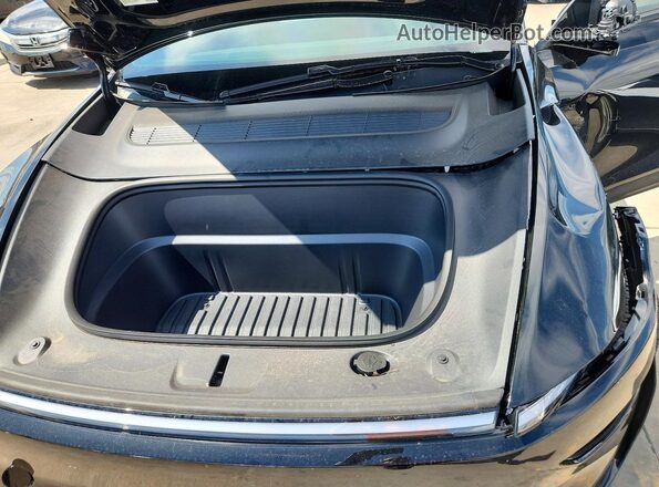 7SAYGDEE0TA588174 2026 TESLA MODEL Черный Вид задней части салона