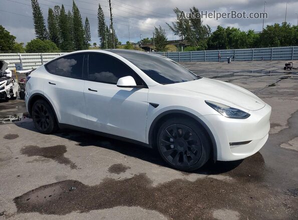 7SAYGDEE1NF307103 2022 TESLA MODEL Белый Передняя правая четверть