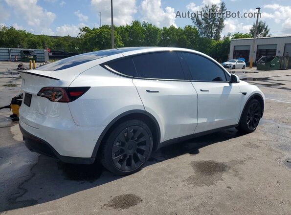 7SAYGDEE1NF307103 2022 TESLA MODEL Белый Задняя правая четверть