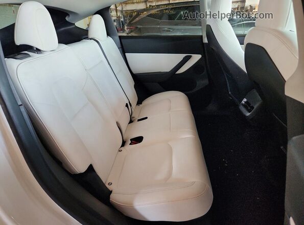 7SAYGDEE1NF367429 2022 TESLA MODEL White Vista interior trasera
