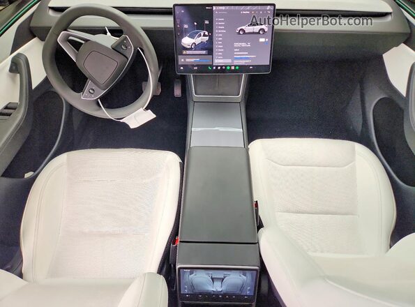 7SAYGDEE1TF532070 2026 TESLA MODEL Gray წინა პანელის ხედი