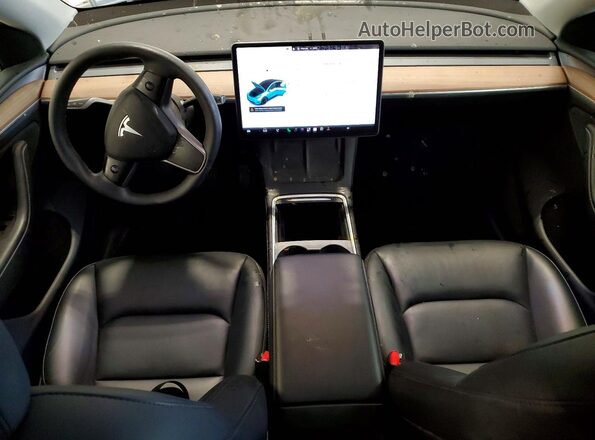 7SAYGDEE2RA240059 2024 TESLA MODEL White Dashboard view