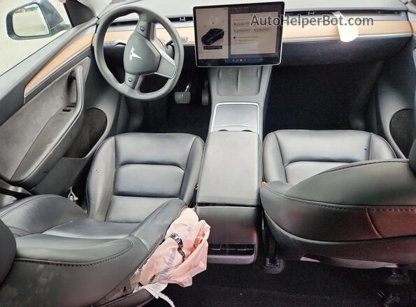 7SAYGDEE2RF064620 2024 TESLA MODEL Charcoal წინა პანელის ხედი