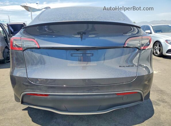 7SAYGDEE3PA158046 2023 TESLA MODEL Серый Вид сзади