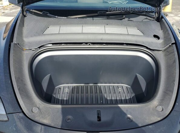 7SAYGDEE3SA353492 2025 TESLA MODEL Black უკანა სალონის ხედი