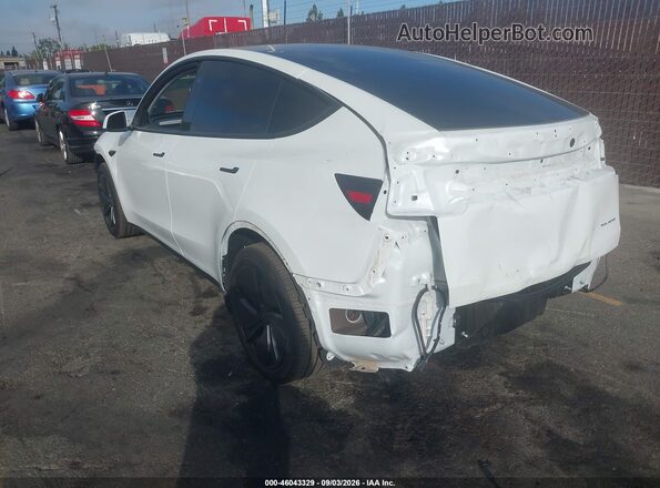 7SAYGDEE3TF568729 2026 TESLA MODEL Y White Rear left