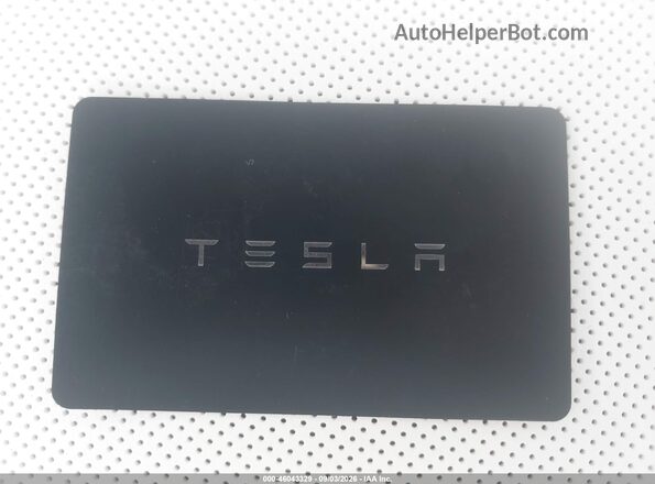 7SAYGDEE3TF568729 2026 TESLA MODEL Y White Dashboard view