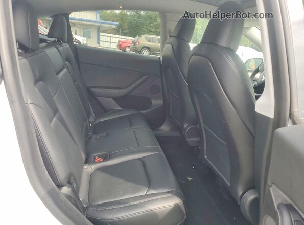 7SAYGDEE4PA059185 2023 TESLA MODEL Белый Вид задних сидений