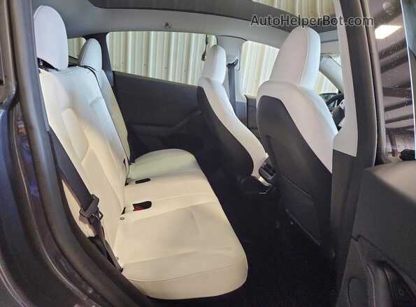 7SAYGDEE4PA113245 2023 TESLA MODEL Gray უკანა სავარძლების ხედი