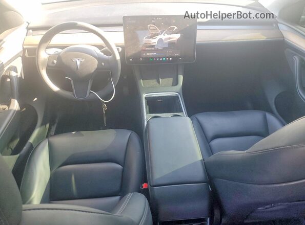 7SAYGDEE4RA250270 2024 TESLA MODEL White წინა პანელის ხედი