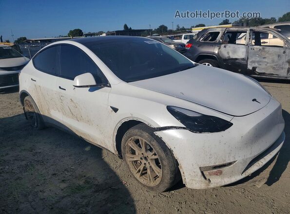 7SAYGDEE4RA250270 2024 TESLA MODEL White წინა მარჯვენა