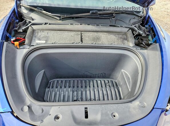 7SAYGDEE4RA283348 2024 TESLA MODEL Blue ძრავის განყოფილების ხედი