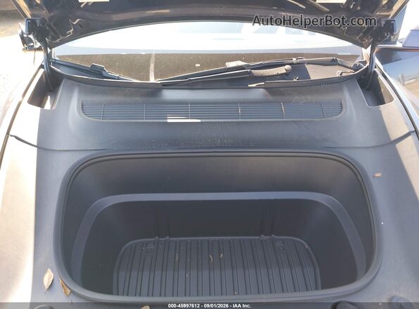 7SAYGDEE4TA443185 2026 TESLA MODEL Y Pewter Widok z tyłu