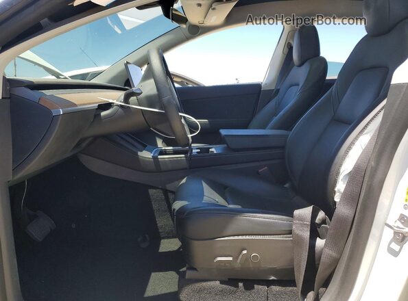7SAYGDEE5NF385187 2022 TESLA MODEL White წინა სალონის ხედი