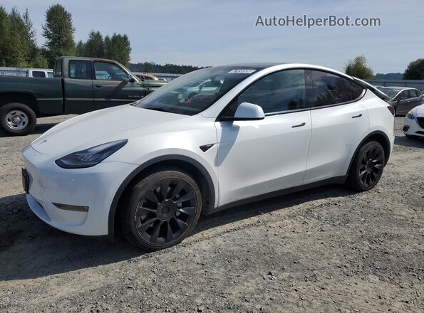 7SAYGDEE5NF481515 2022 TESLA MODEL White 360 interior view