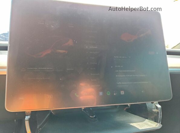 7SAYGDEE5PA124884 2023 TESLA MODEL Red Vista del cuadro de instrumentos