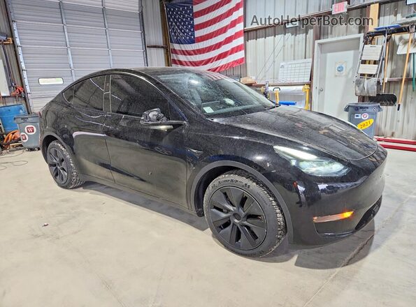 7SAYGDEE5RA304983 2024 TESLA MODEL Black წინა მარჯვენა