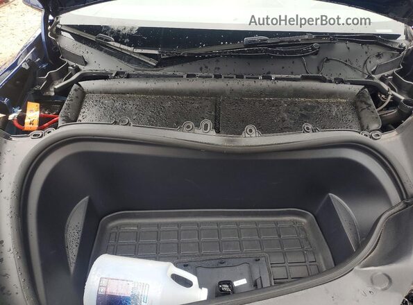 7SAYGDEE5RA317524 2024 TESLA MODEL Blue Vista interior trasera