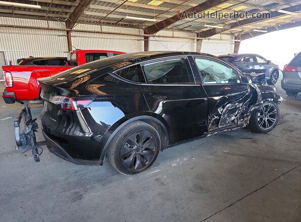 7SAYGDEE5RF155056 2024 TESLA MODEL Черный Задняя правая четверть