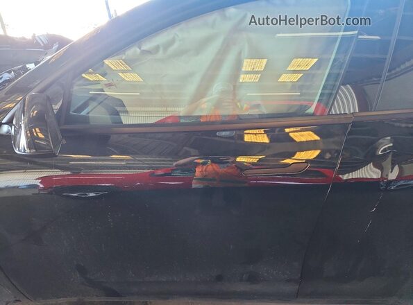 7SAYGDEE5RF155056 2024 TESLA MODEL Черный Вид салона спереди