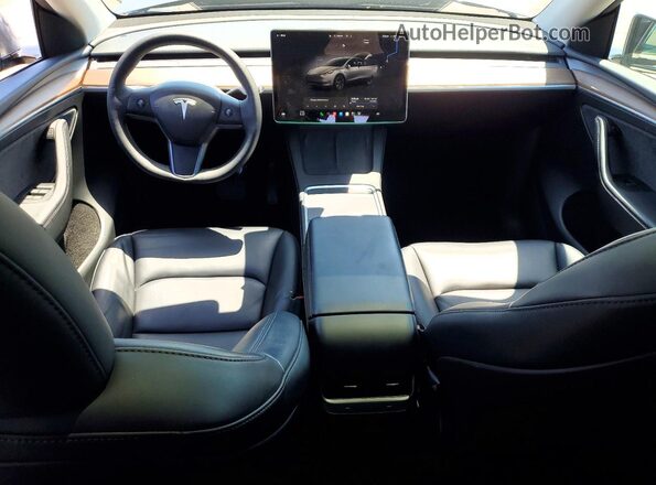 7SAYGDEE5RF202280 2024 TESLA MODEL Gray Առջևի վահանակի տեսք