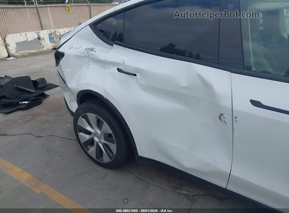 7SAYGDEE6PF597583 2023 TESLA MODEL Y White Դիմացի տեսք