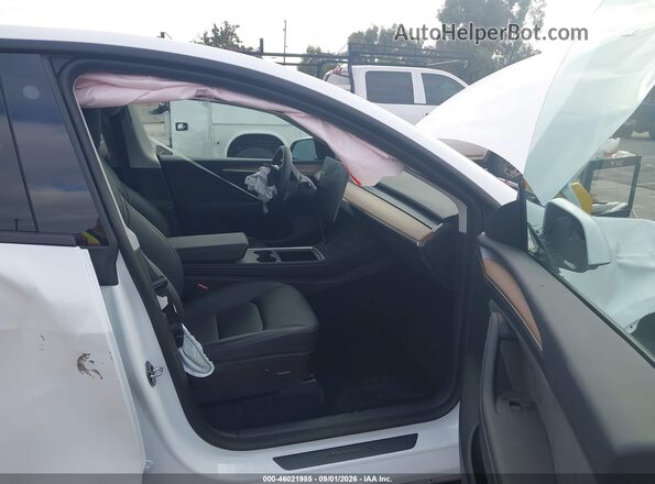 7SAYGDEE6PF597583 2023 TESLA MODEL Y White Սալոնի դիմացի տեսք