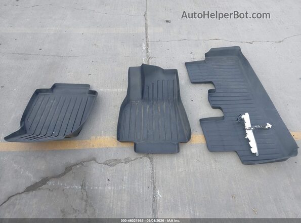 7SAYGDEE6PF597583 2023 TESLA MODEL Y White Սարքավորումների վահանակի տեսք