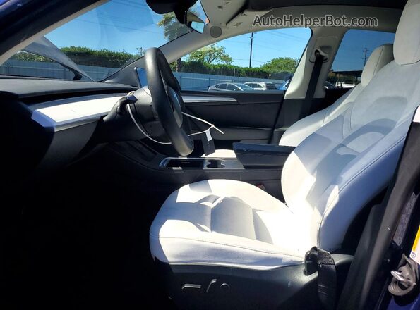 7SAYGDEE6PF939212 2023 TESLA MODEL Blue წინა სალონის ხედი