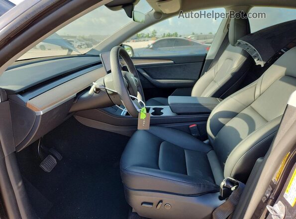 7SAYGDEE6RA282508 2024 TESLA MODEL Серый Вид салона спереди