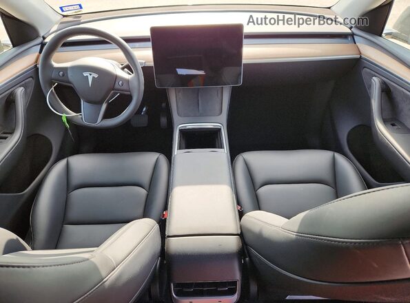 7SAYGDEE6RA282508 2024 TESLA MODEL Серый Вид панели приборов