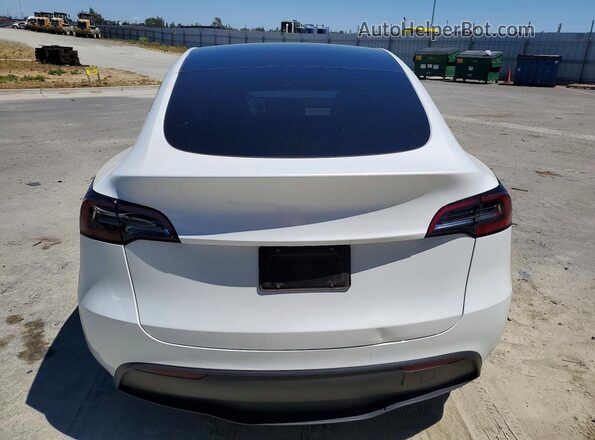 7SAYGDEE6RF197025 2024 TESLA MODEL White Հետևի տեսք