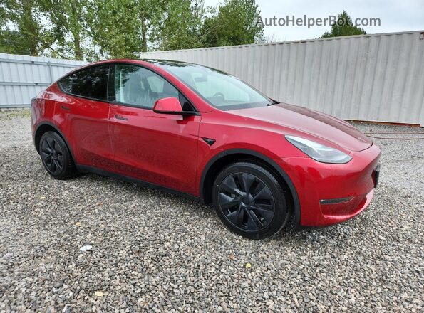 7SAYGDEE6SF225072 2025 TESLA MODEL Красный Панорамный вид салона 360°