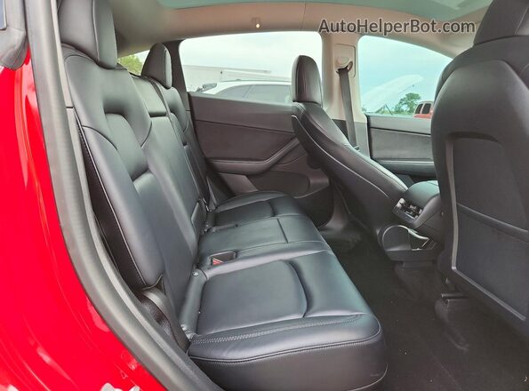 7SAYGDEE7NF342566 2022 TESLA MODEL Red Vista de los asientos traseros