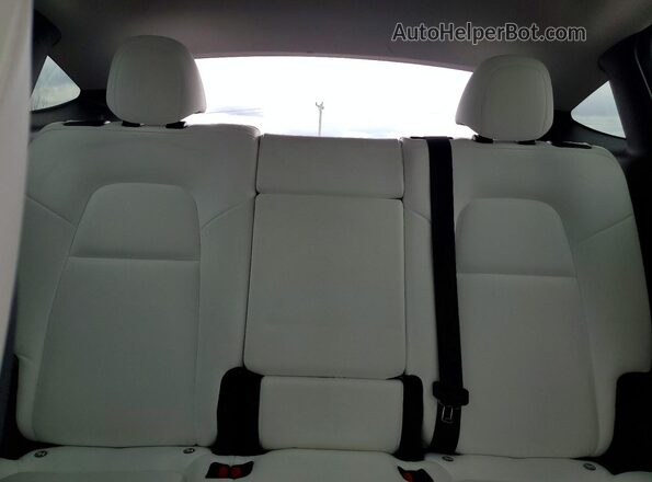 7SAYGDEE7NF354099 2022 TESLA MODEL Red Вид задніх сидінь