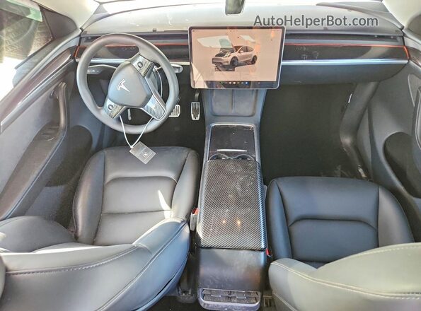 7SAYGDEE7PA118620 2023 TESLA MODEL Белый Вид панели приборов